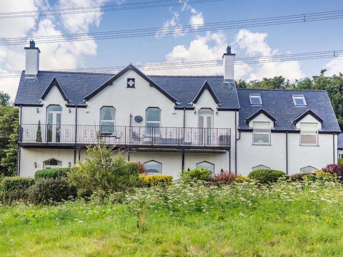 Menai View Villa Llanfairpwllgwyngyll Exteriör bild
